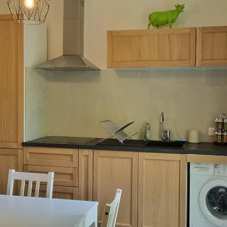 Apartament 2 Pieces Au Centre D'antibes.