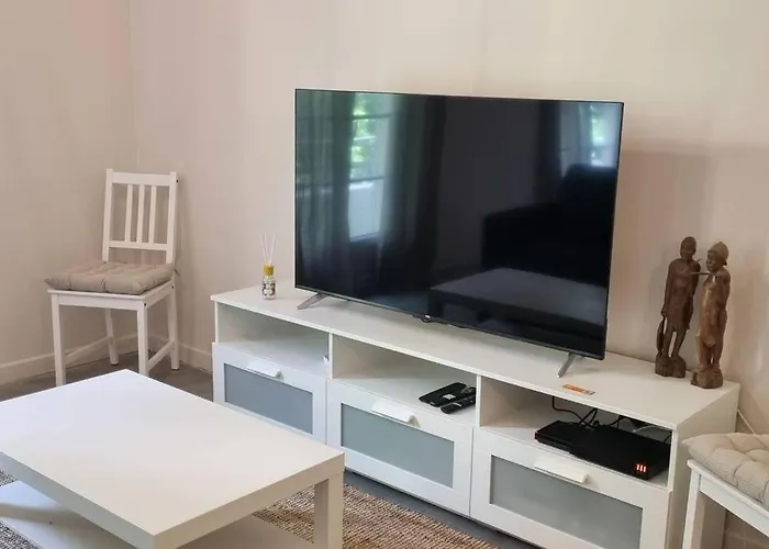 2 Pièces Au Centre D'antibes. Appartamento Antibes